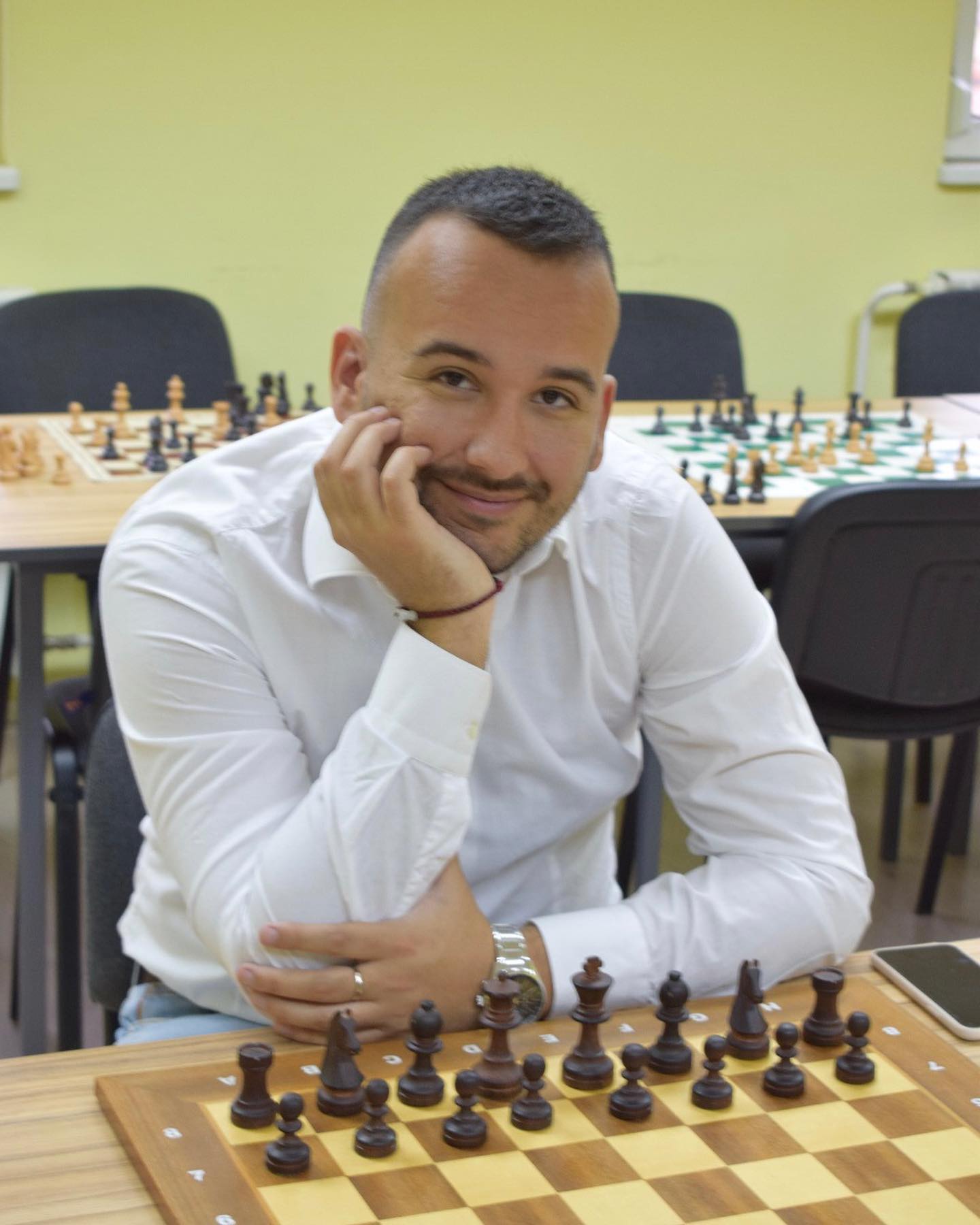 GM Nikola Nestorovik a chess coach in intchess